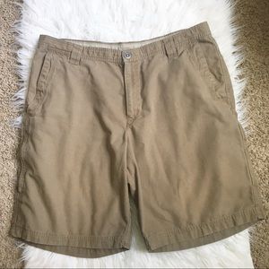 Columbia Men’s Khaki Shorts Sz 40w